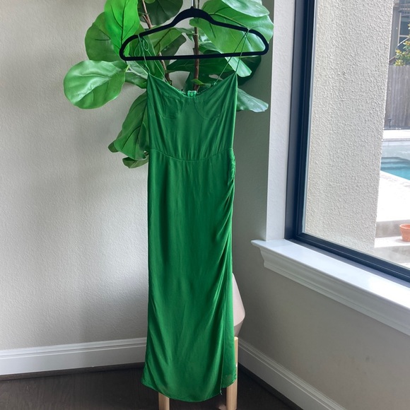 Reformation Juliette emerald green midi wrap dress - Picture 5 of 16